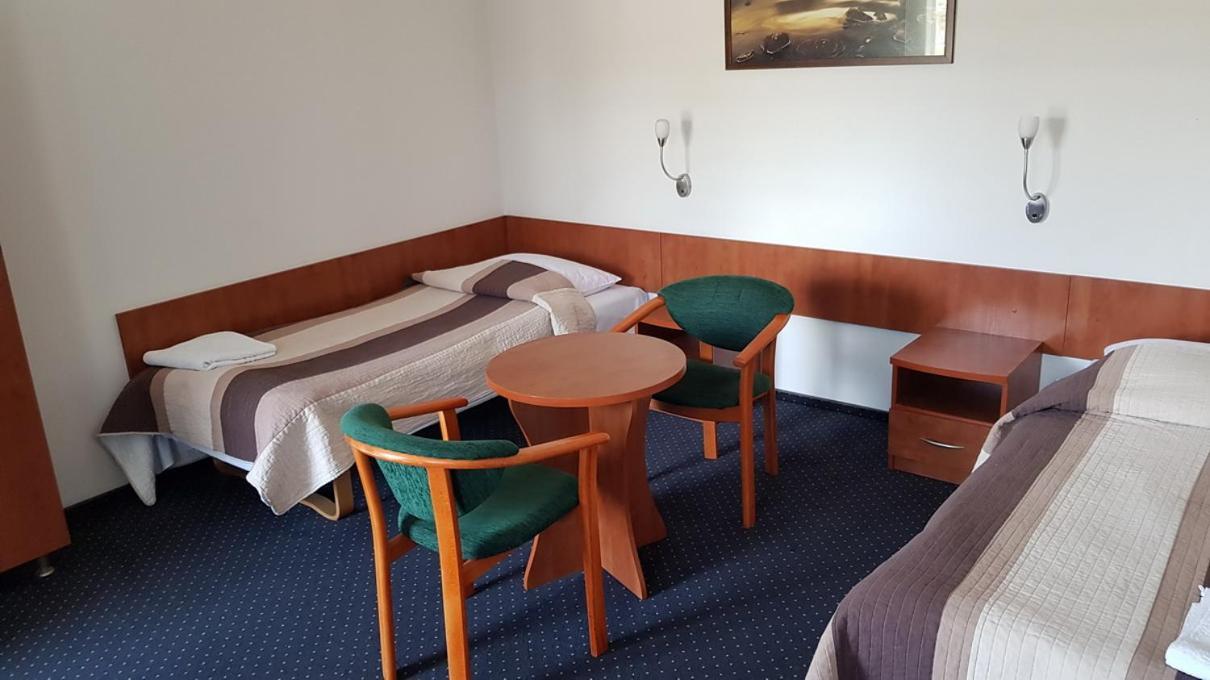 Hotel Alicja Łódź Esterno foto