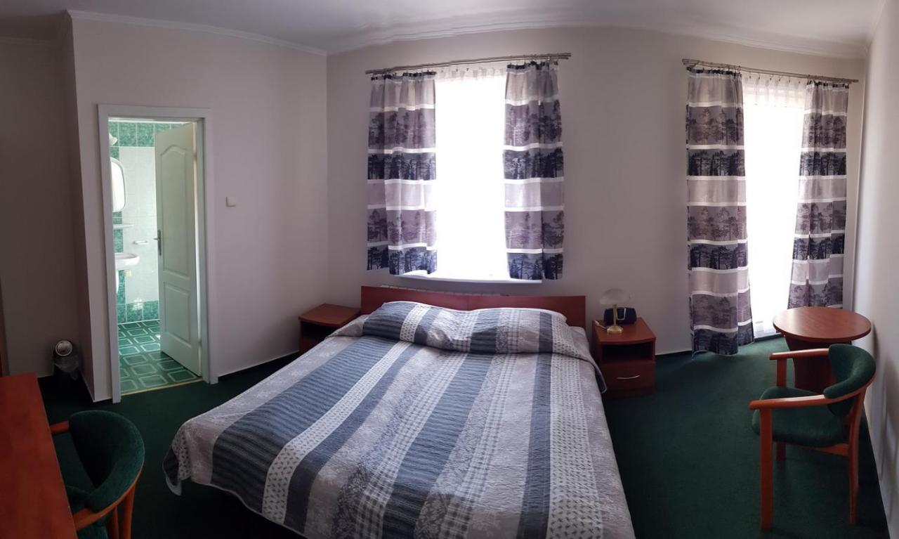 Hotel Alicja Łódź Esterno foto